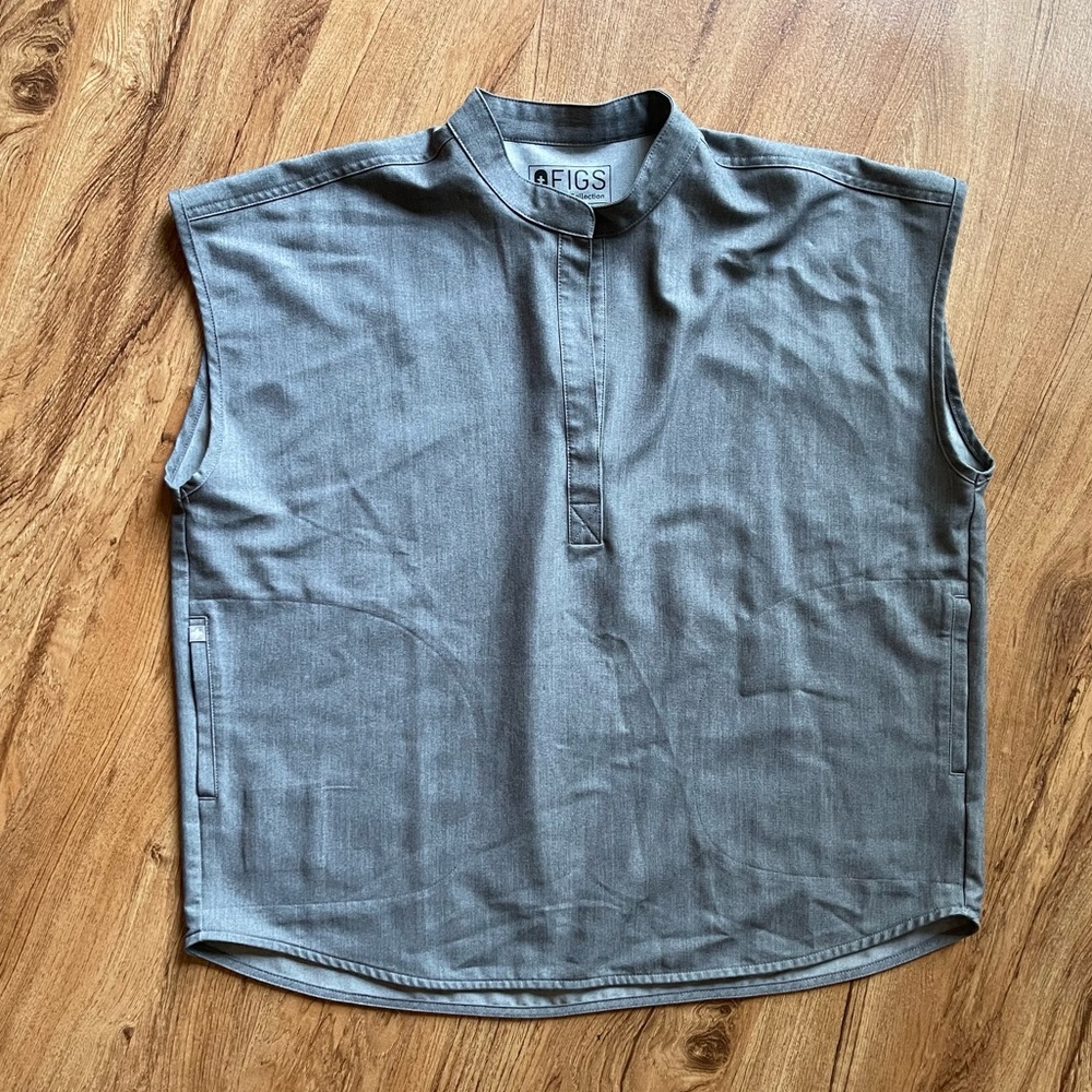 Figs Rafaela Scrub Top in Space Grey